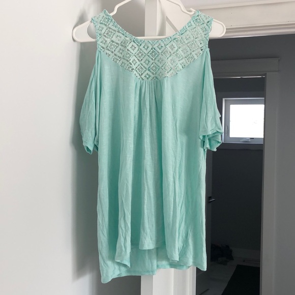 Charming Charlie Blouse - Picture 2 of 6